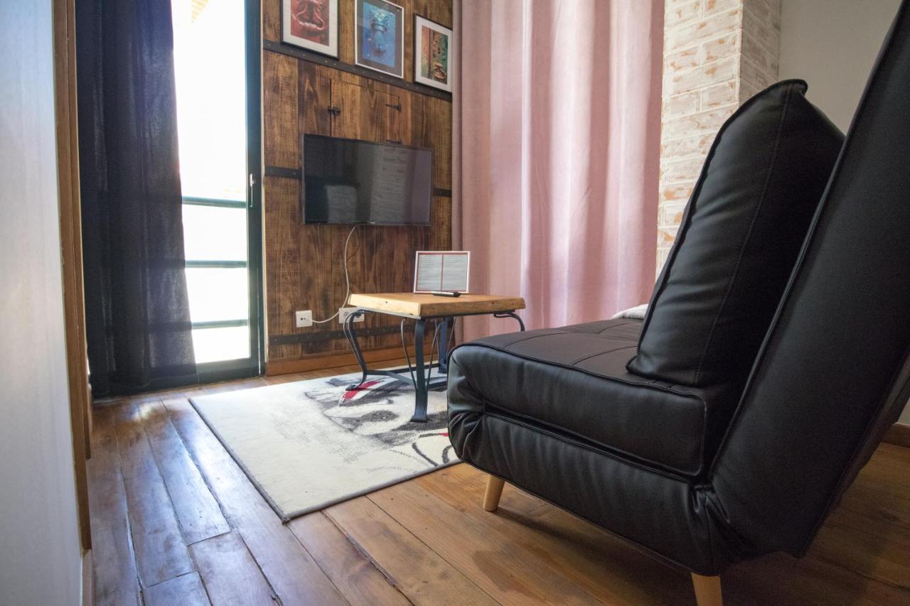 Modern & Recycled Guest House Машику Екстериор снимка