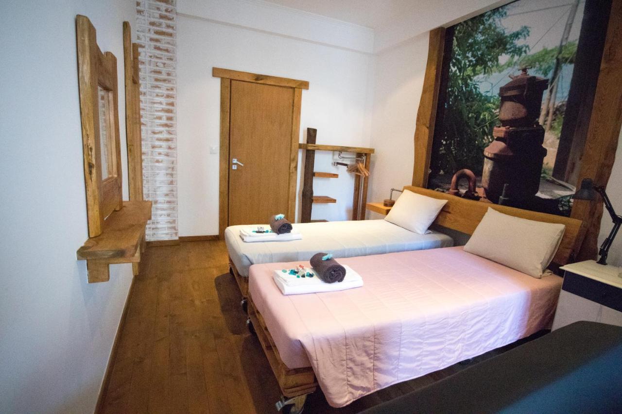 Modern & Recycled Guest House Машику Екстериор снимка