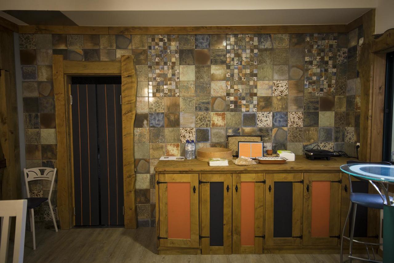 Modern & Recycled Guest House Машику Екстериор снимка