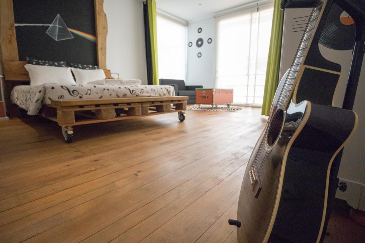 Modern & Recycled Guest House Машику Екстериор снимка